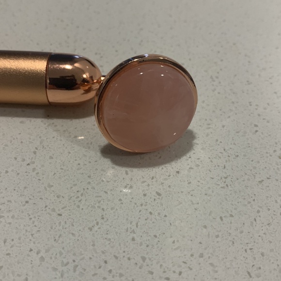 rose quartz vibrating Guacha - Picture 2 of 3